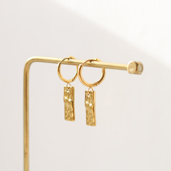 boucles anneau acier rectangle martelé femme