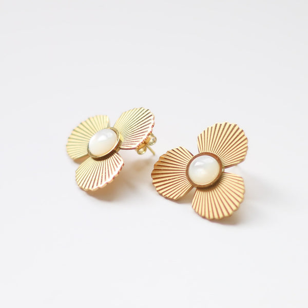 boucles oreilles flora acier nacre cadeau