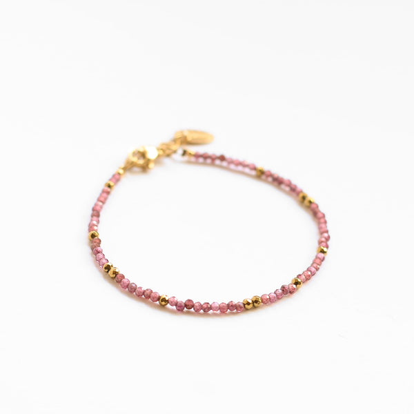 bracelet perle grenat violet inoxydable
