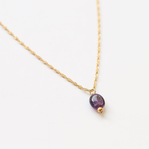 collier scintillant dore pendentif améthyste pierre