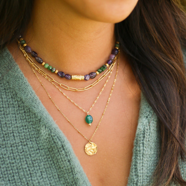 collier scintillant dore agate verte gemme