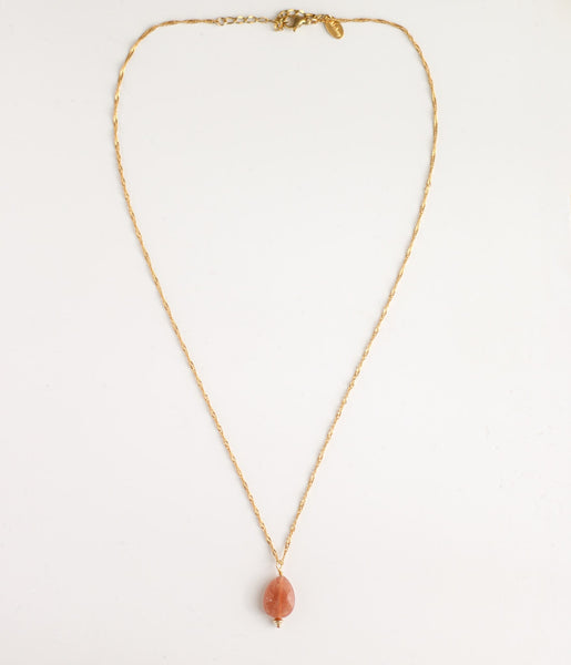 collier pierre de soleil doré longueur