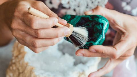 Comment entretenir et nettoyer ses bijoux en pierres naturelles ?