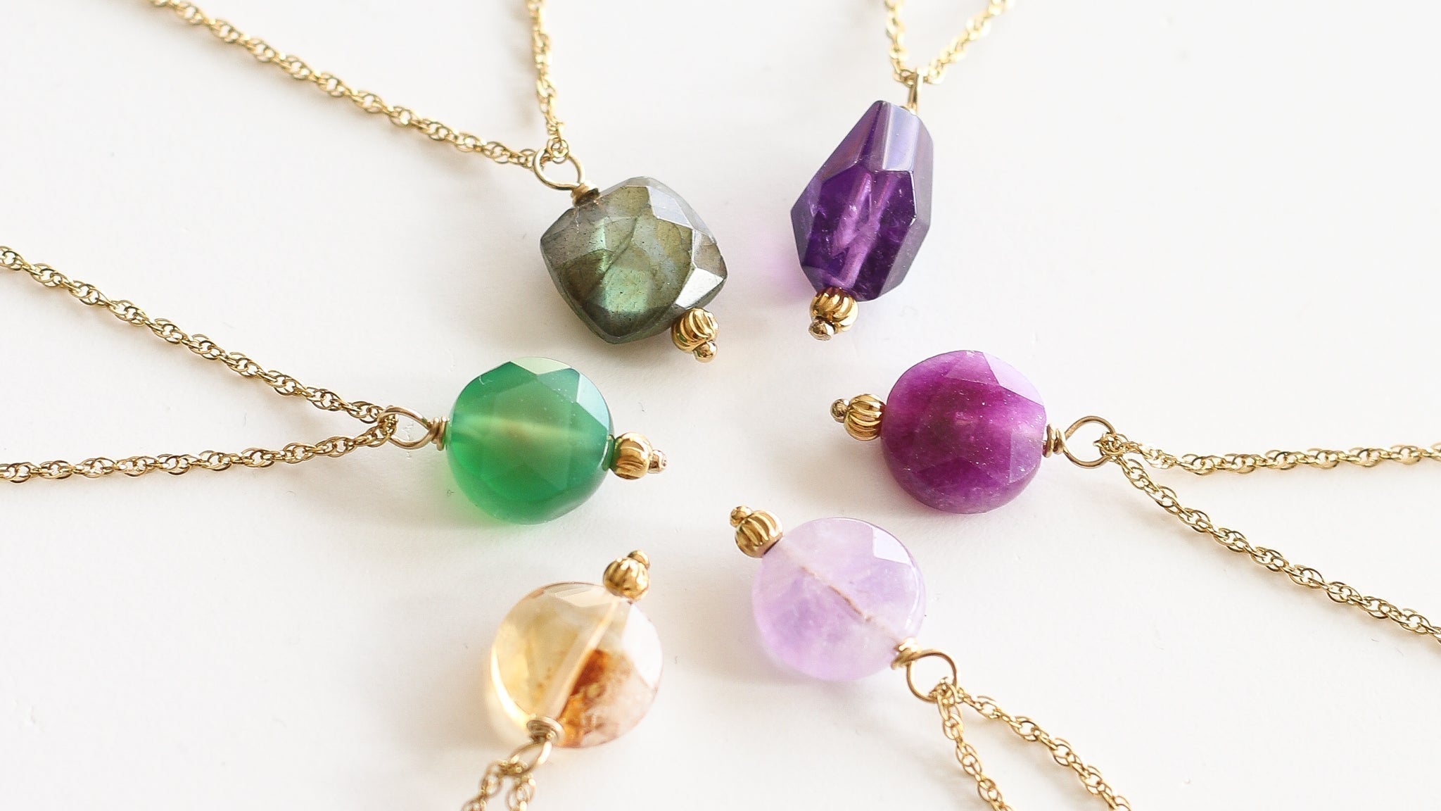 Quelle pierre naturelle choisir selon son signe astrologique ?