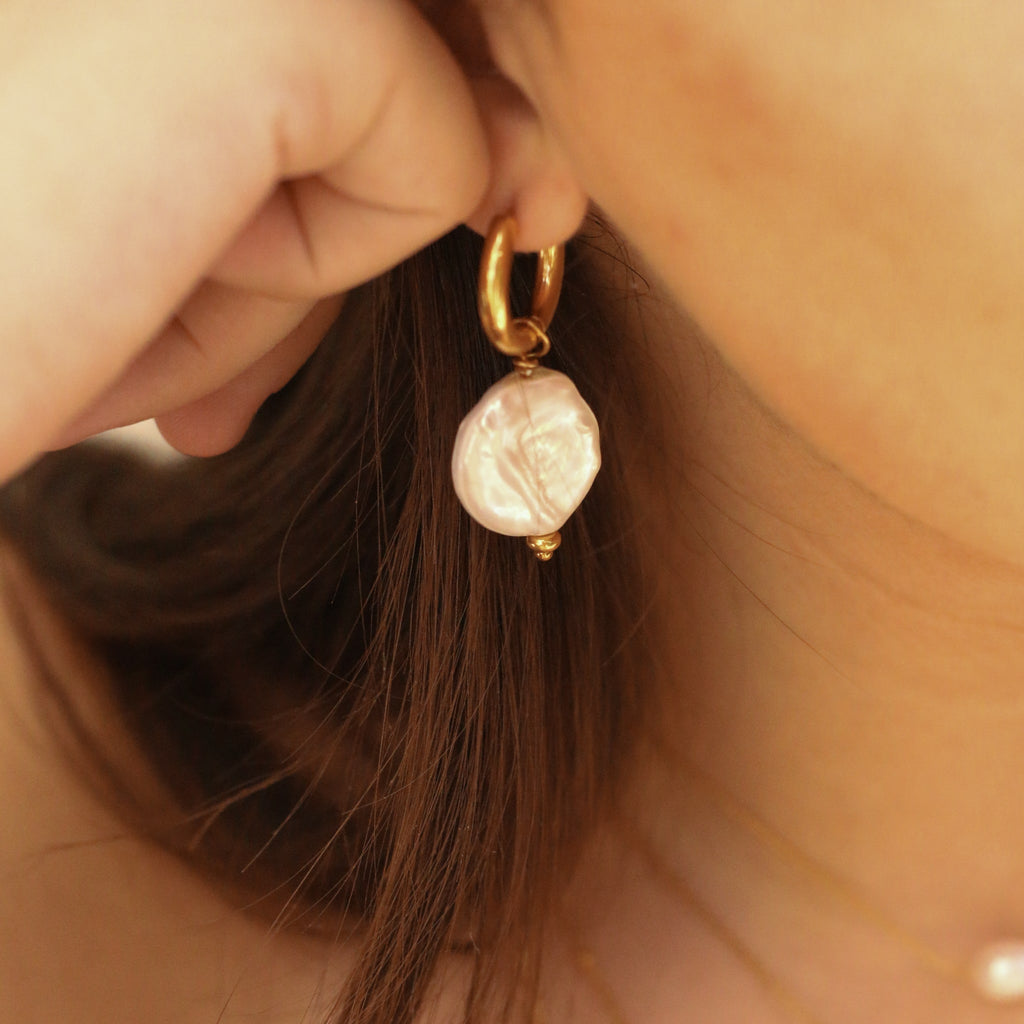 boucle créole anneau perle blanche cadeau