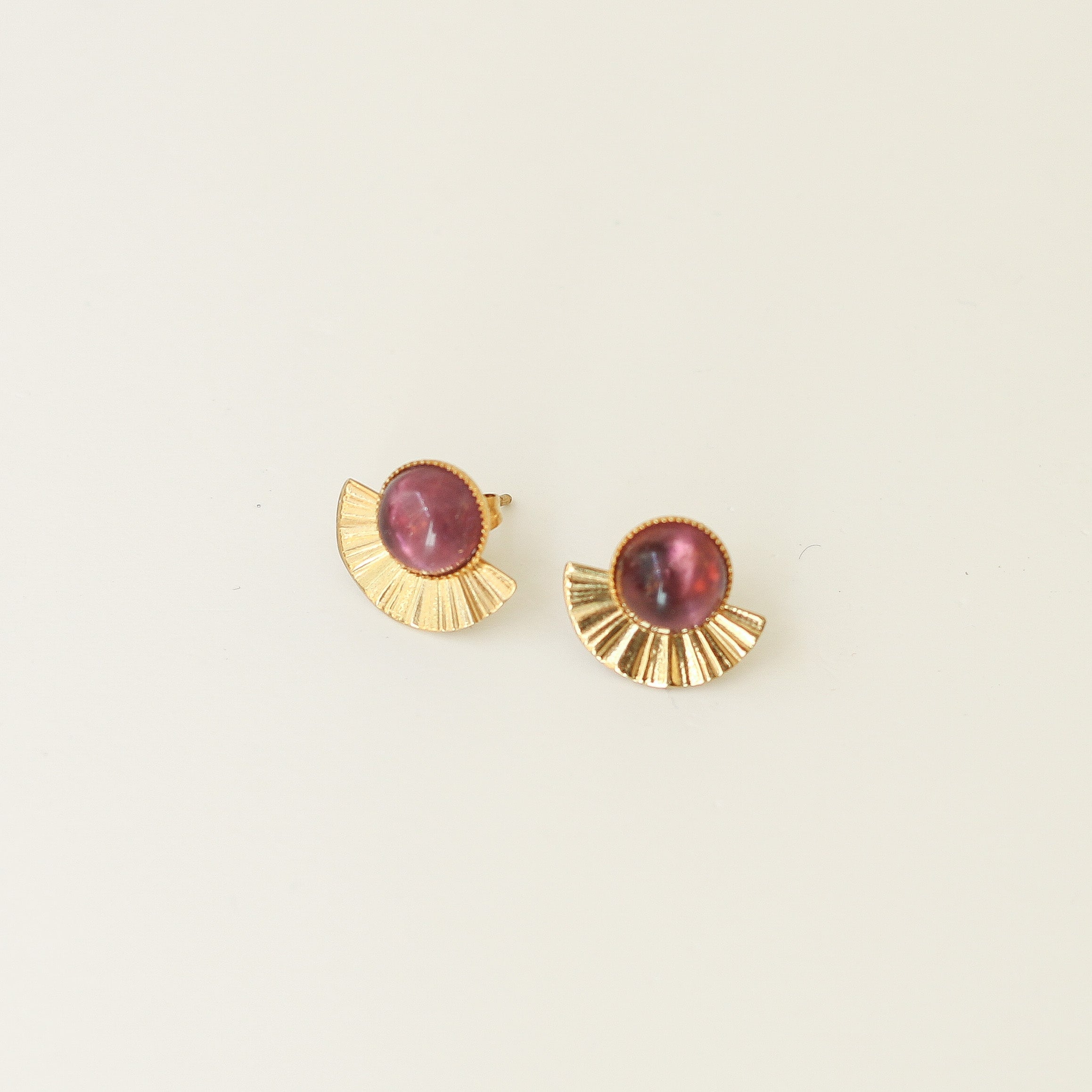 Boucles demi-lune Améthyste (petite) - Mahny Jewelry