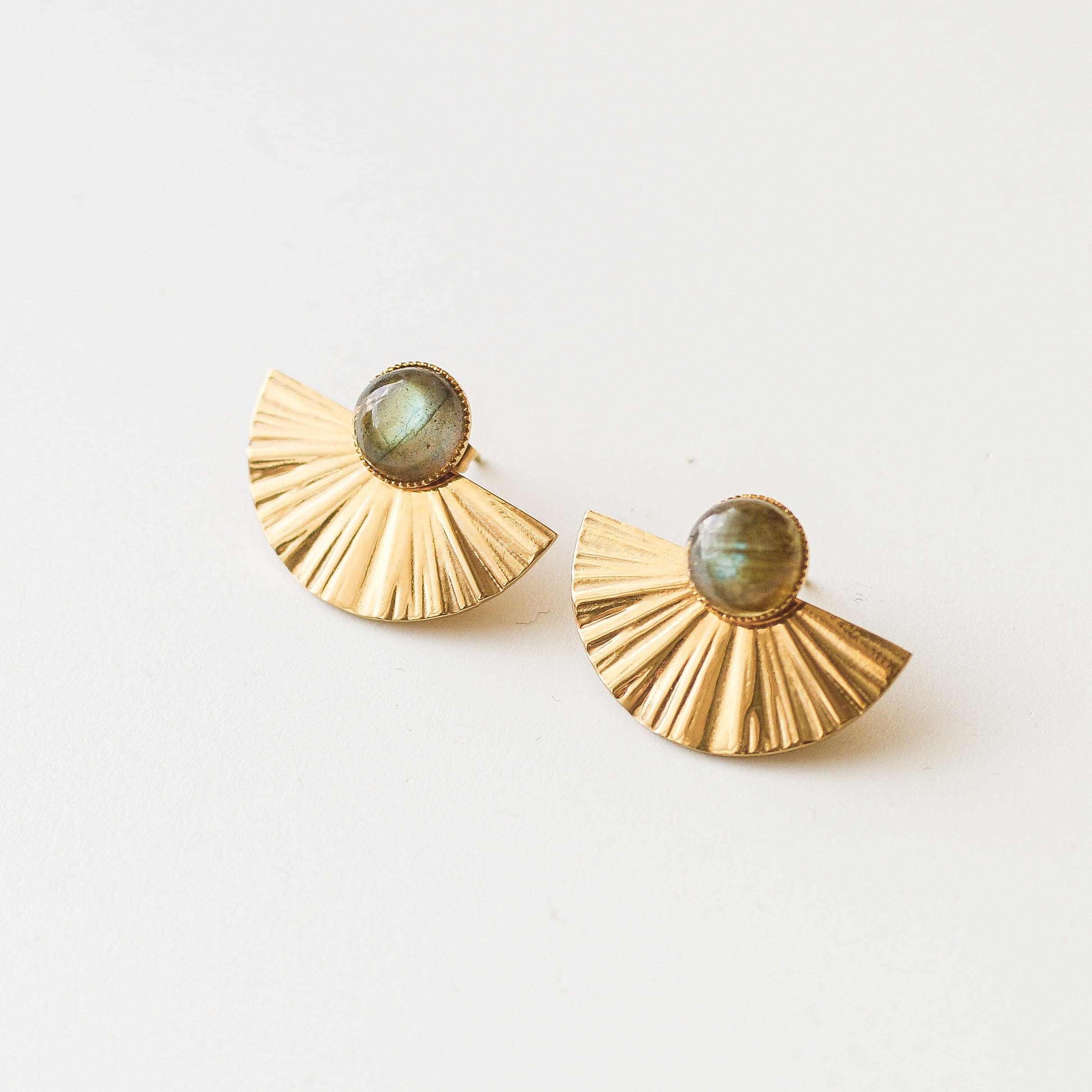 boucle labradorite acier grande demi lune