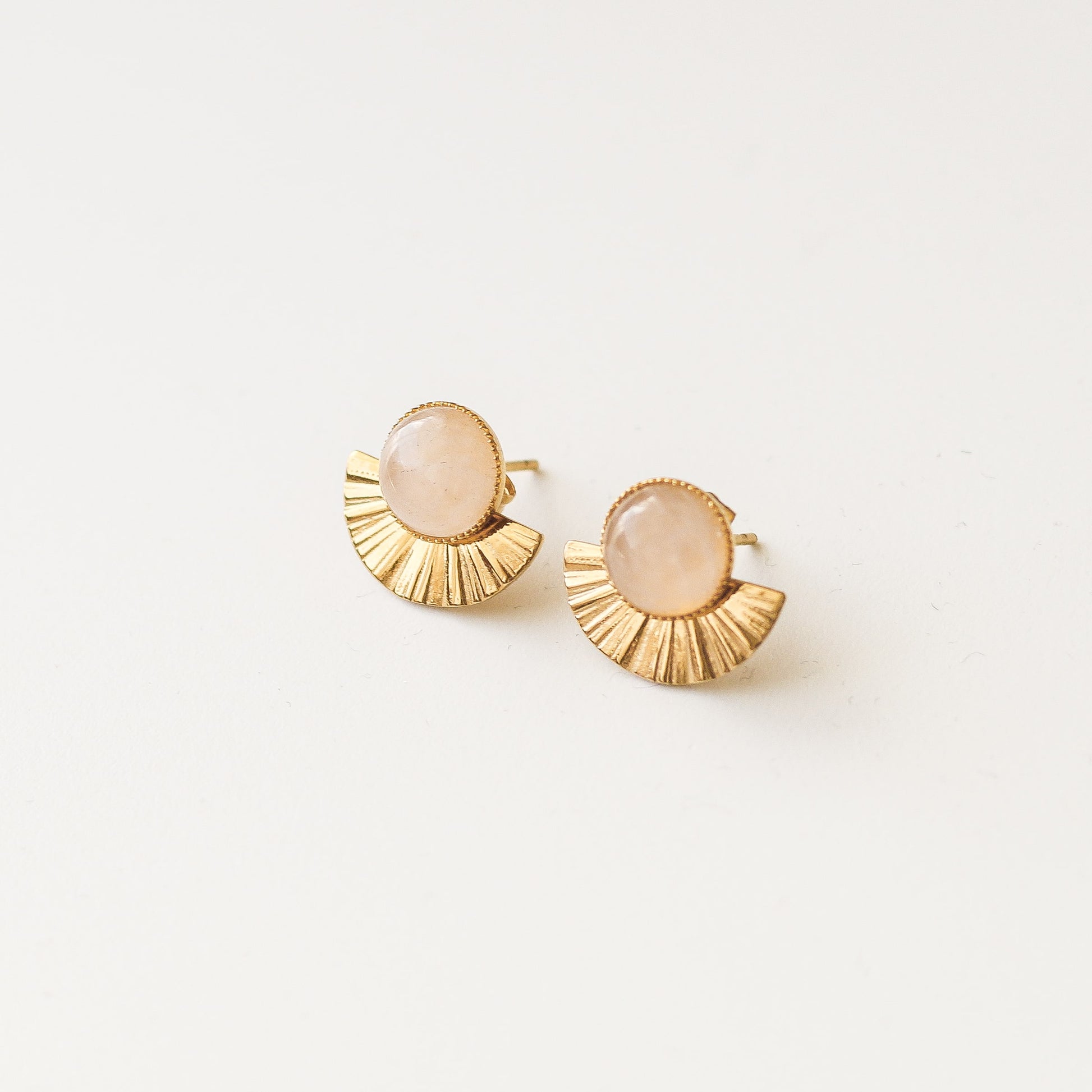 boucle quartz demi lune petite rose