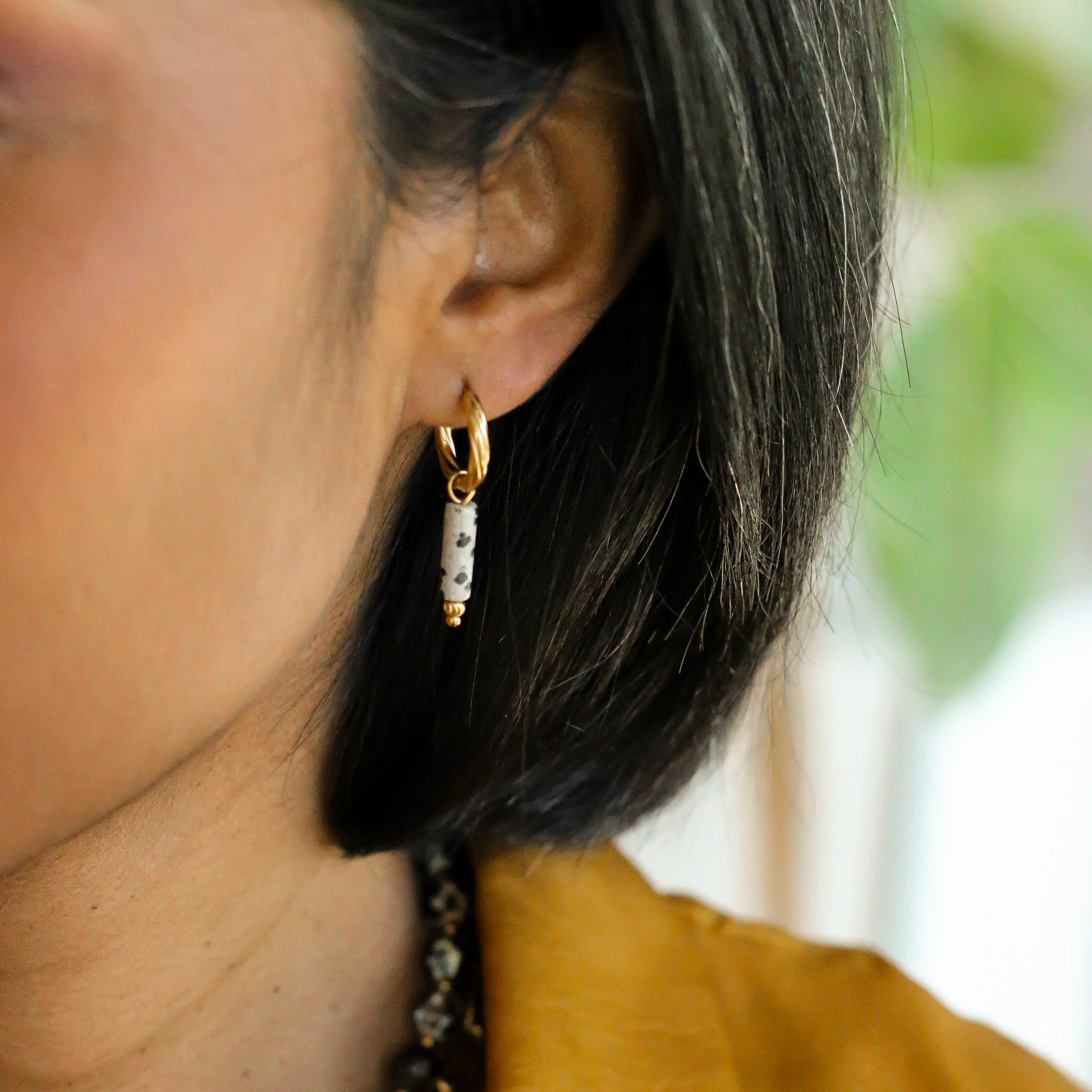 boucles d'oreilles dorées en acier inoxydable et Jaspe dalmatien