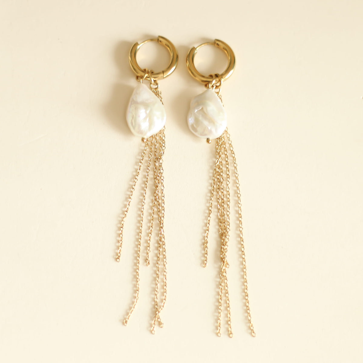 Boucles d'oreilles Perle baroque créole et chaînes