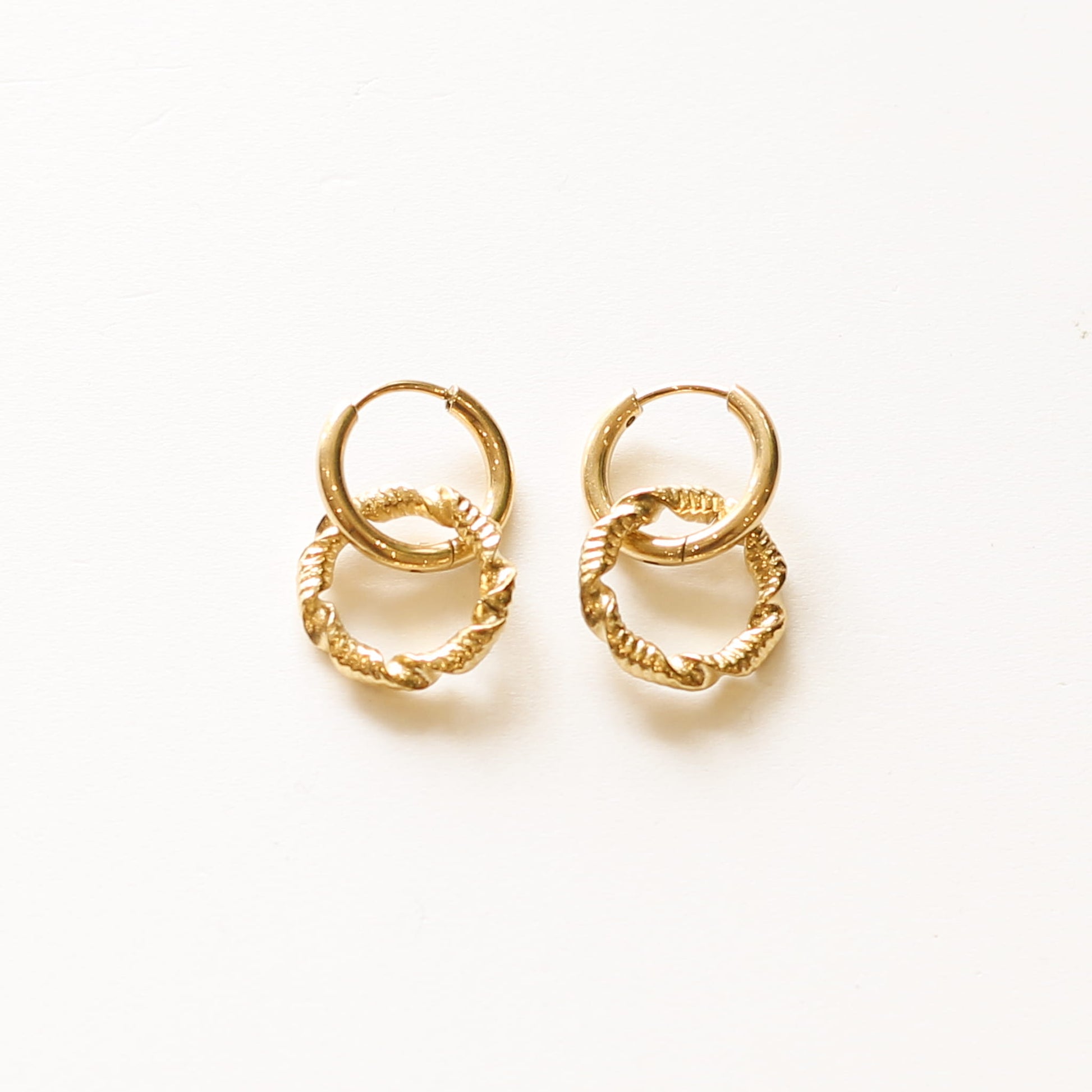 Boucles anneaux double Torsadé, création Mahny bijoux pierres semi-précieuses.
