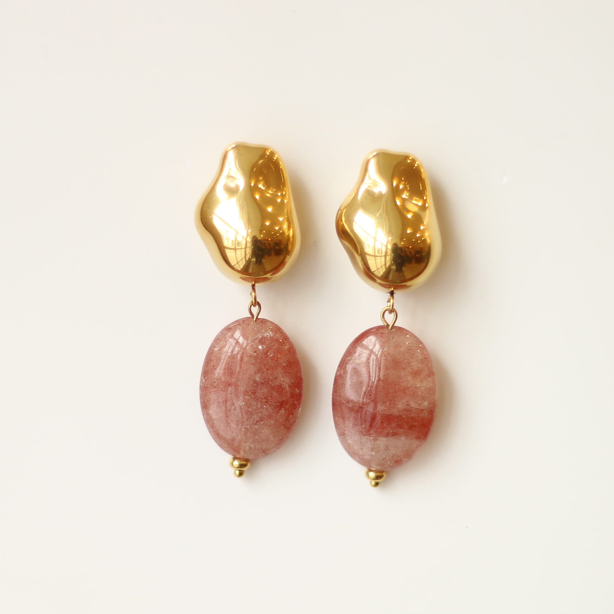 Boucles d'oreilles Quartz fraise martelée