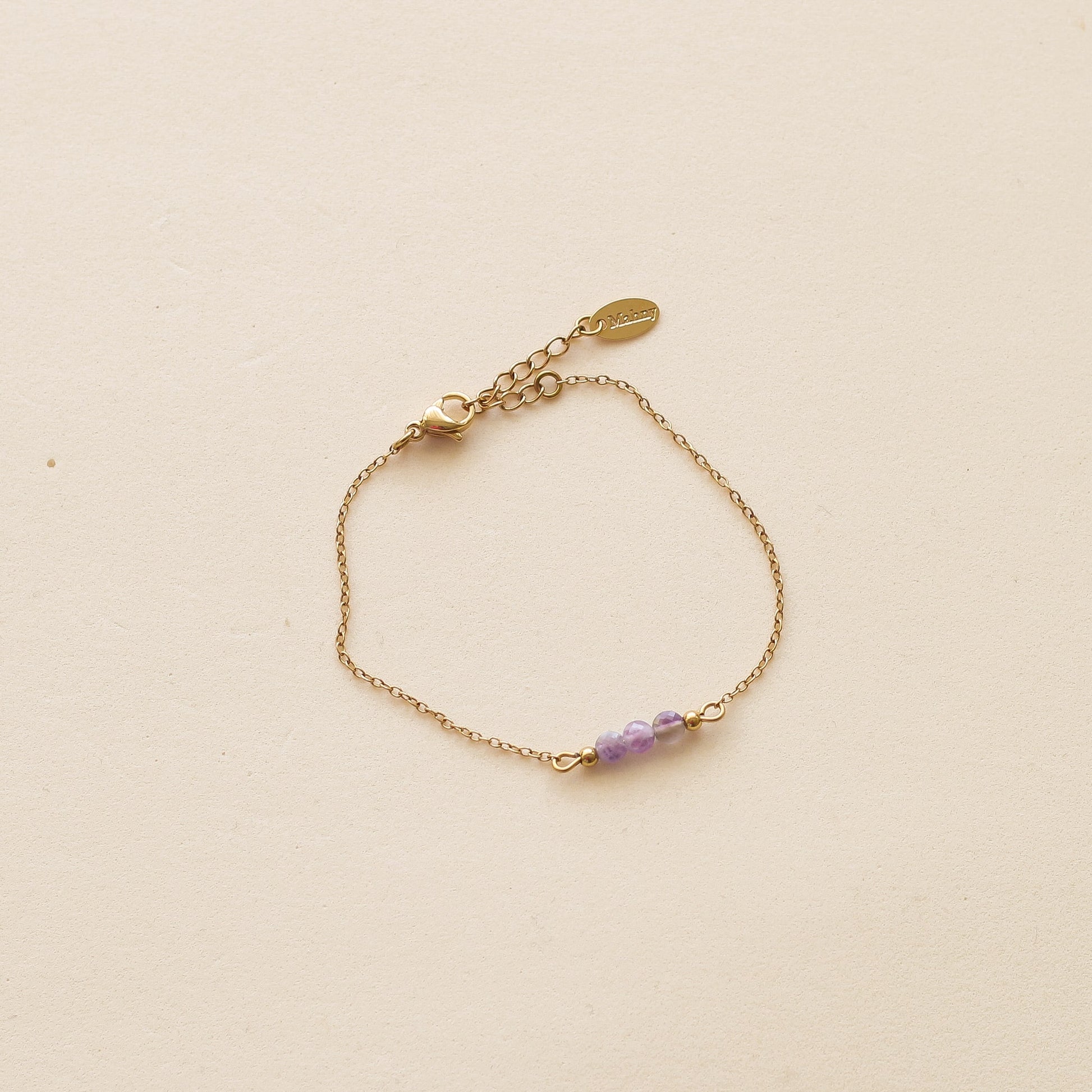 Bracelet 3 perles Améthyste avec sa chaine en acier inoxydable