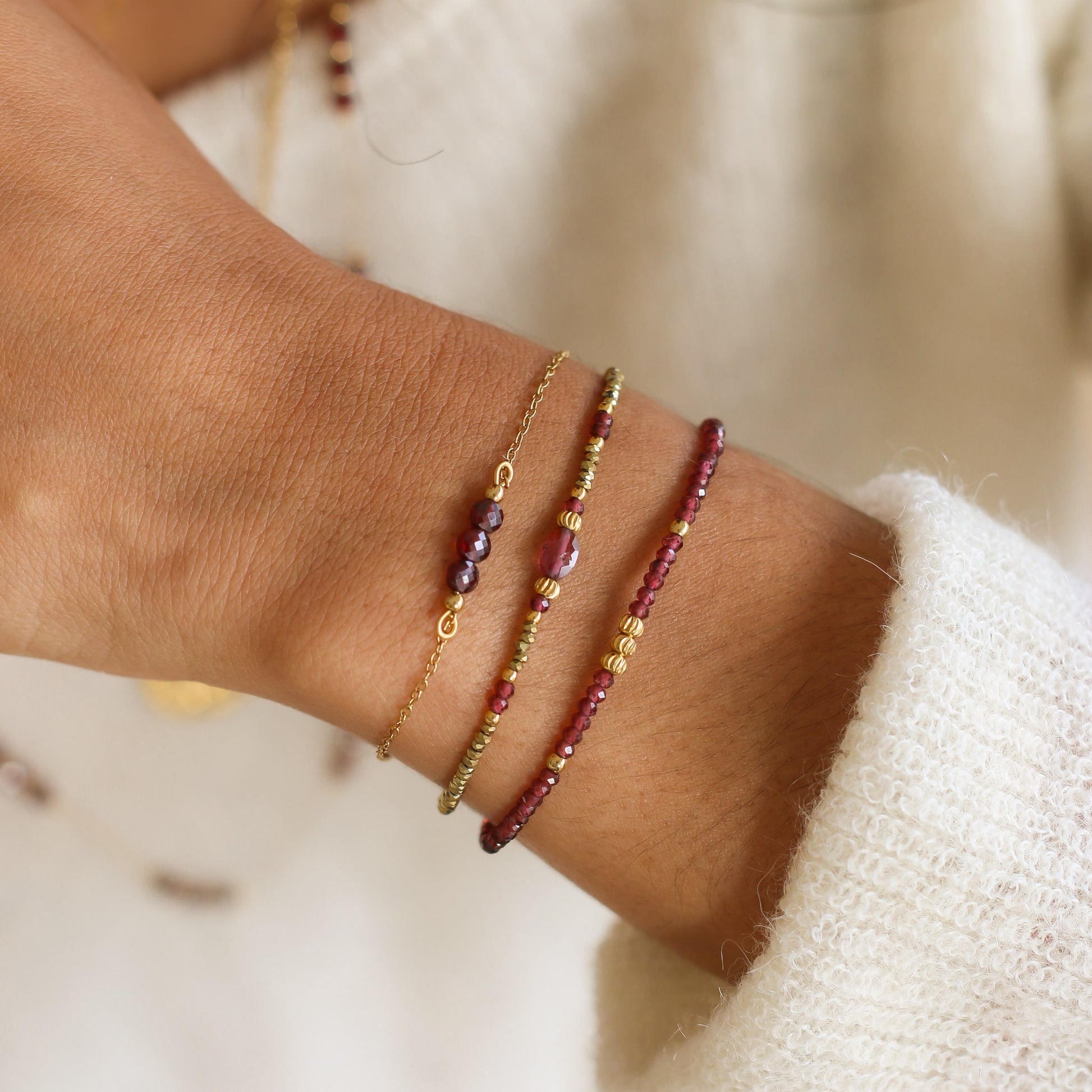 Bracelet en perles de Grenat orangé le bijou tendance du printemps