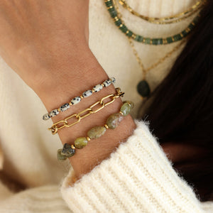 Bracelet pierre Grenat Vert monté à la main à Paris 