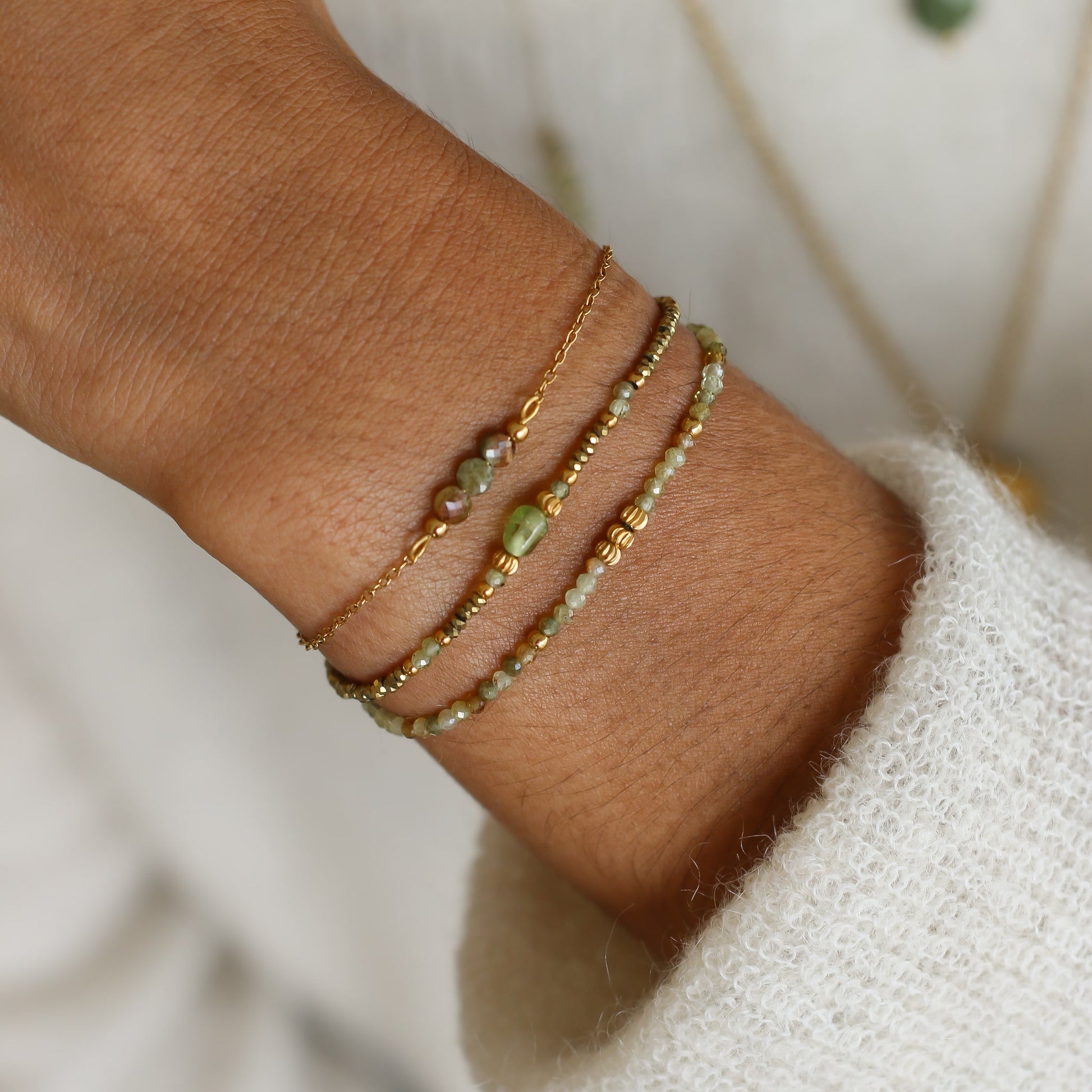 Bracelet 3 perles Grenat Vert le cadeau parfait pour votre maman