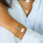 Bracelet perle d'eau douce fin, vue à plat, bijou femme pierres naturelles Mahny.