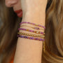 Bracelet Rubis et Grenat perlé, vue rapprochée, Mahny pierres assemblées main, Paris.