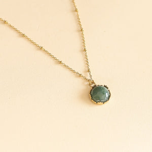 collier à offrir pour un anniversaire, Agate mousse pierre qui plaira a toutes 