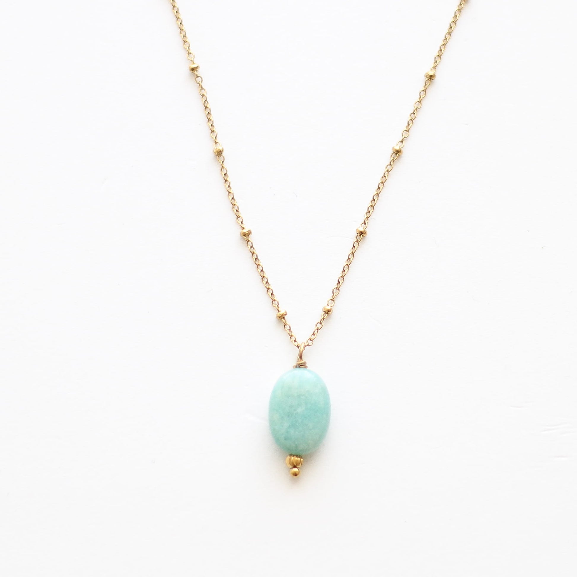 Collier en amazonite sur chaîne acier inoxydable.