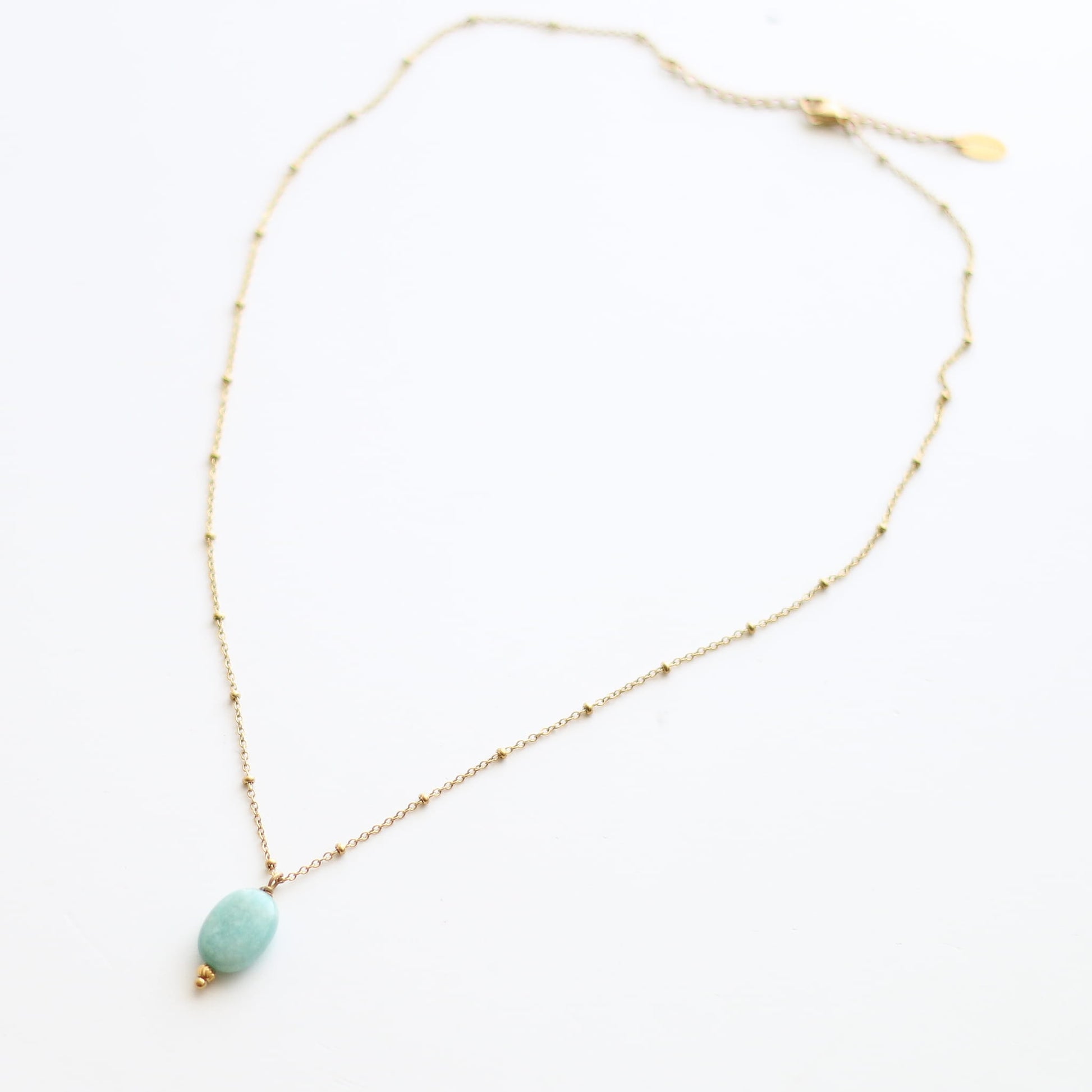 Collier en amazonite sur chaîne acier inoxydable.