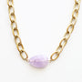 Collier en améthyste lavande sur chaîne acier inoxydable.