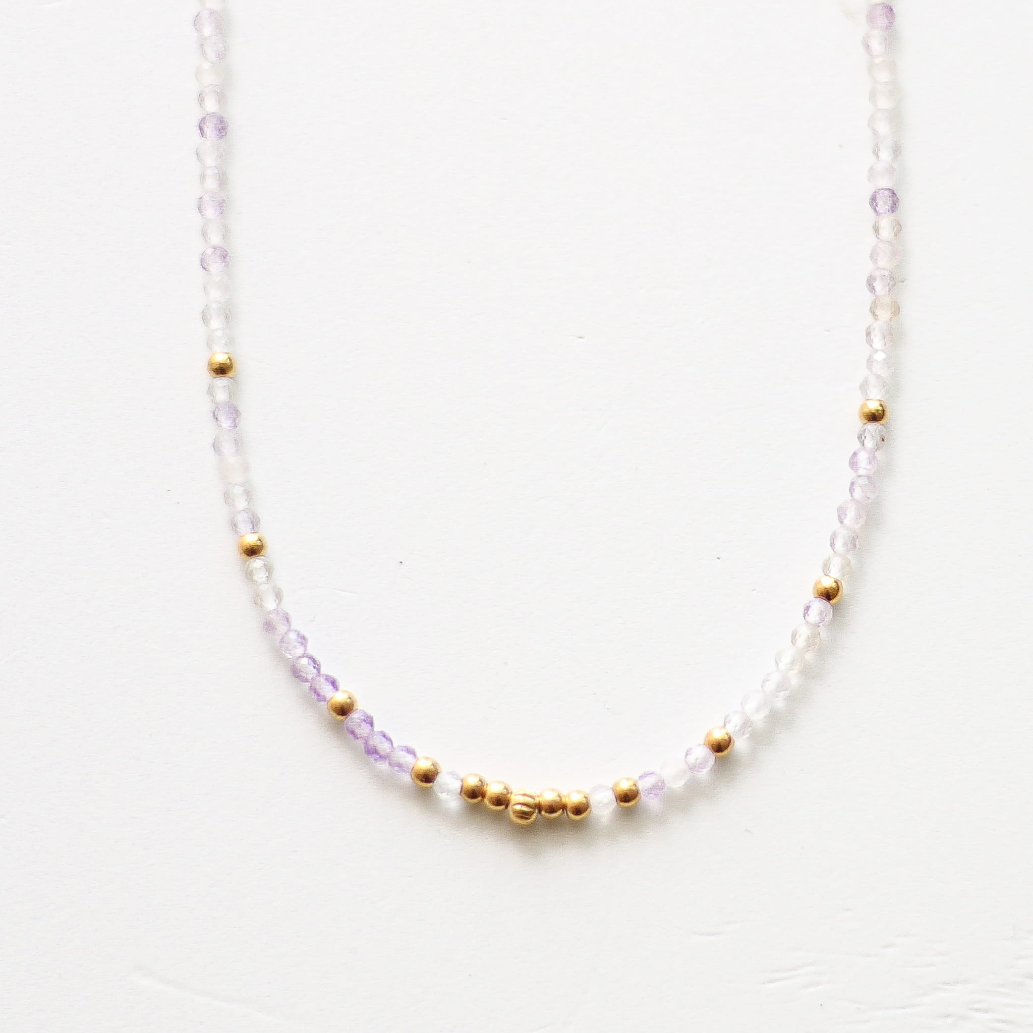 Collier en améthyste lavande, hypoallergénique.