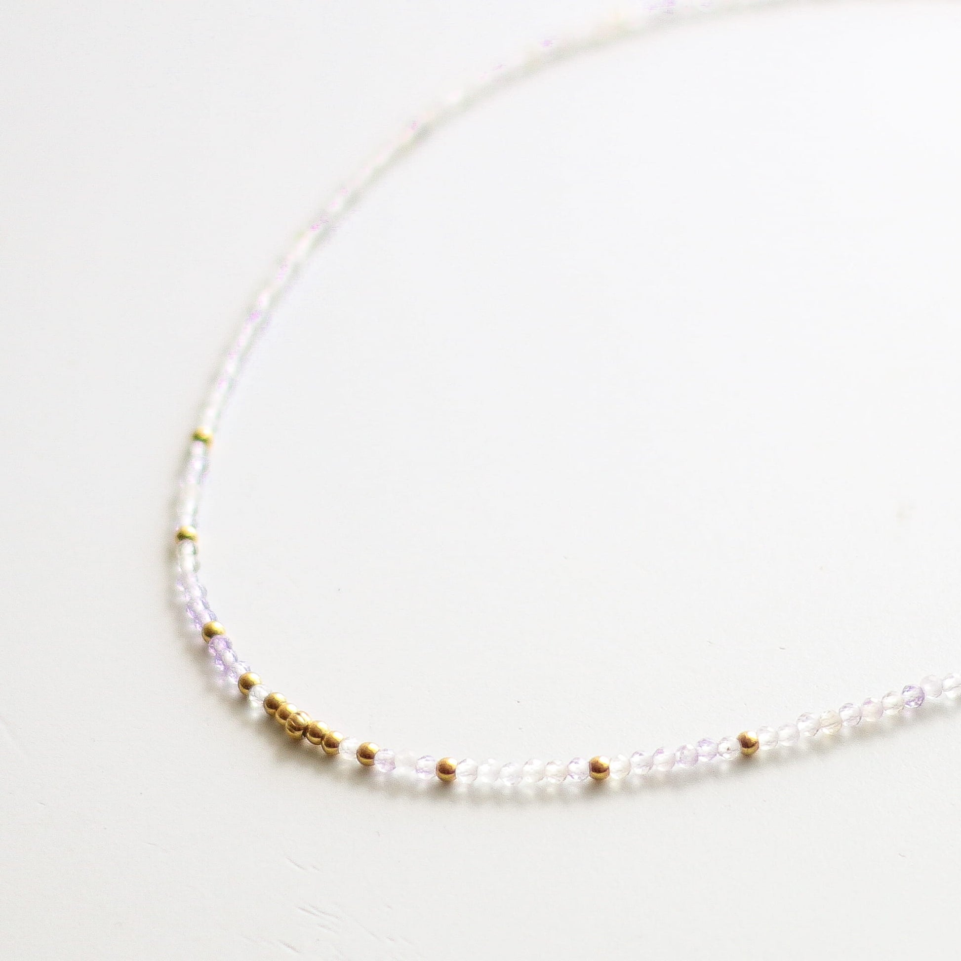 Collier en améthyste lavande, création faite main.