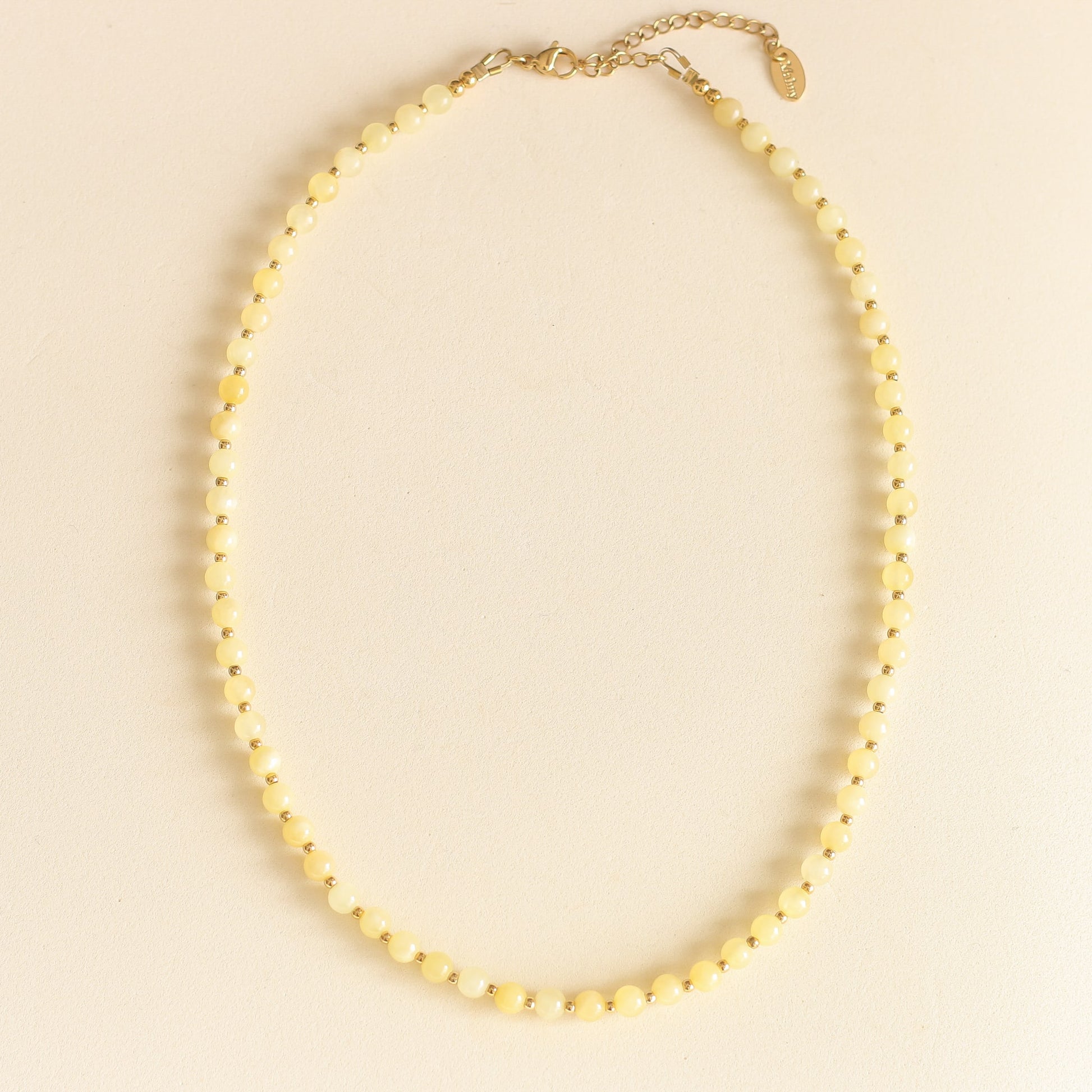 le collier pour la fête des mères en pierre naturelle de Calcédoine 