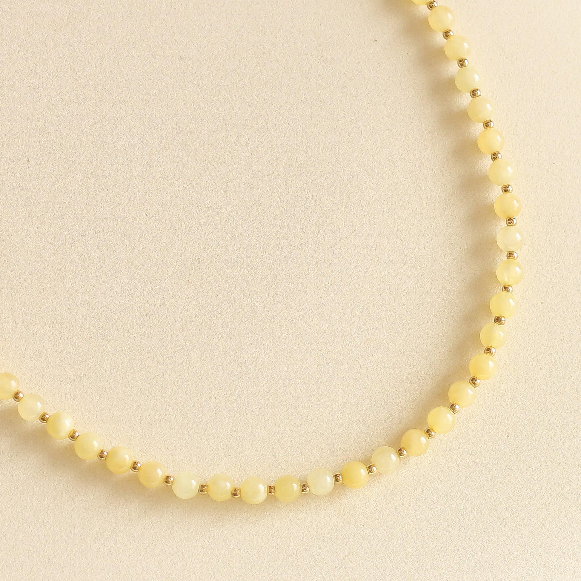 Collier Billie en Calcédoine jaune fait en France à Paris