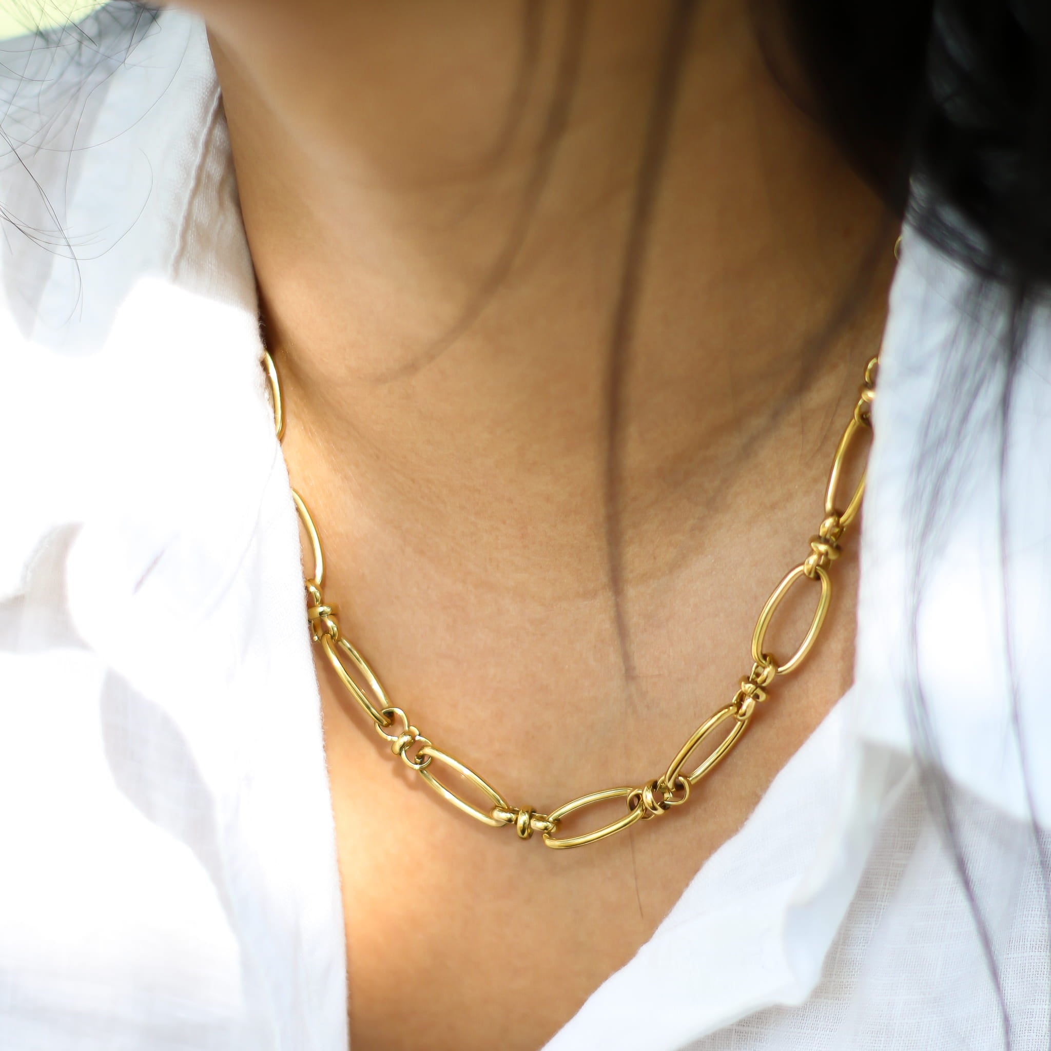Collier chaîne dorée ovale
