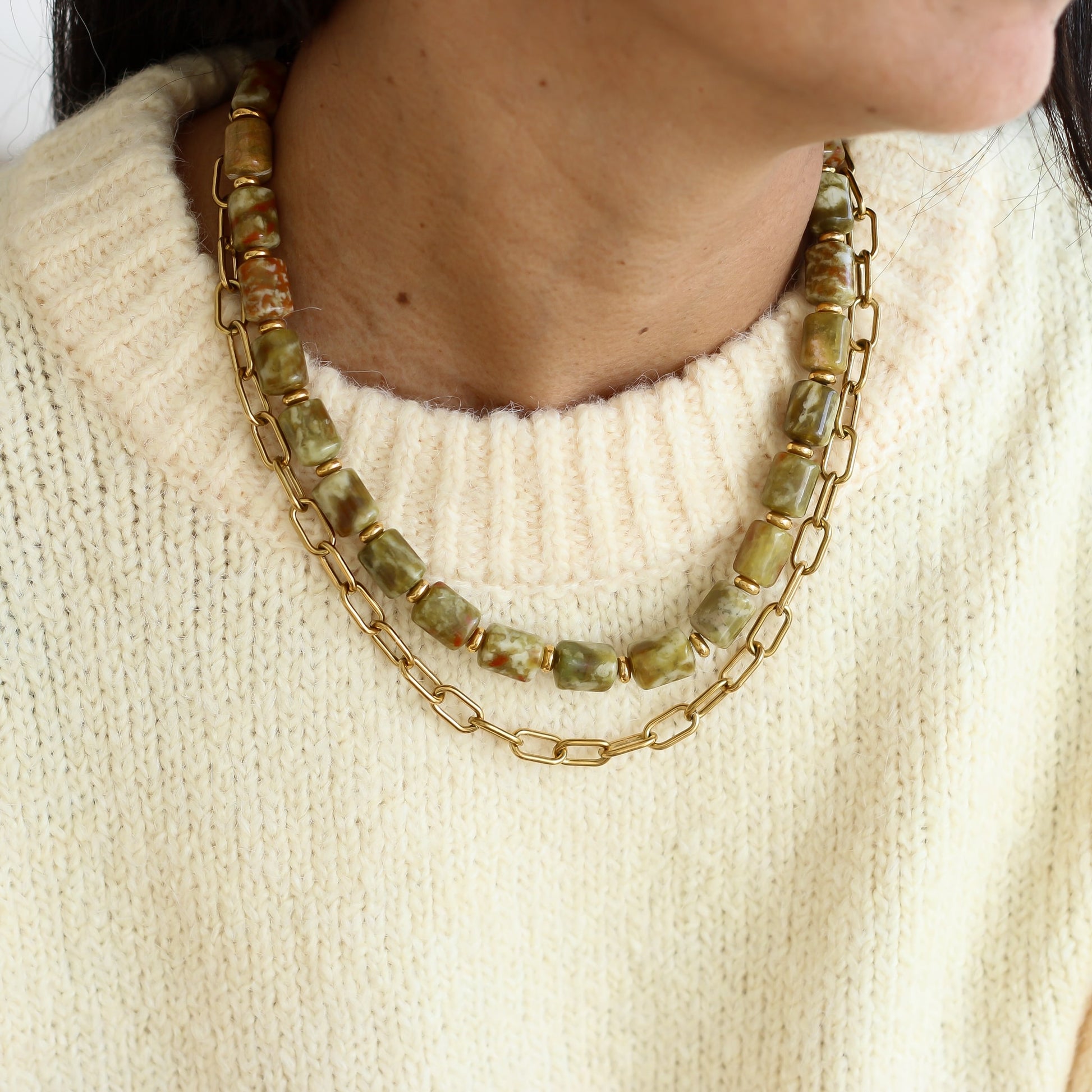 collier en chaine trombone fait en France dans un atelier de créateur