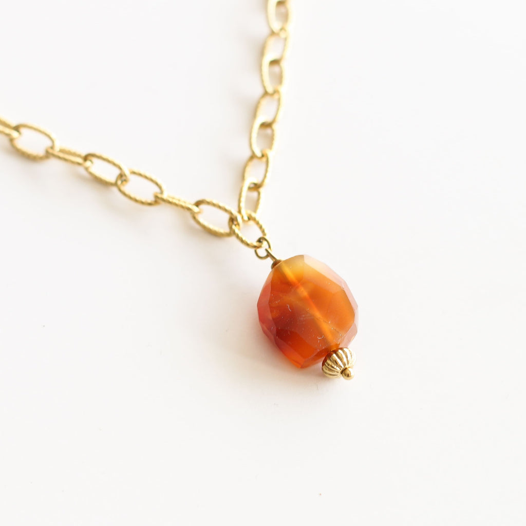 collier cornaline pendentif femme idée originale