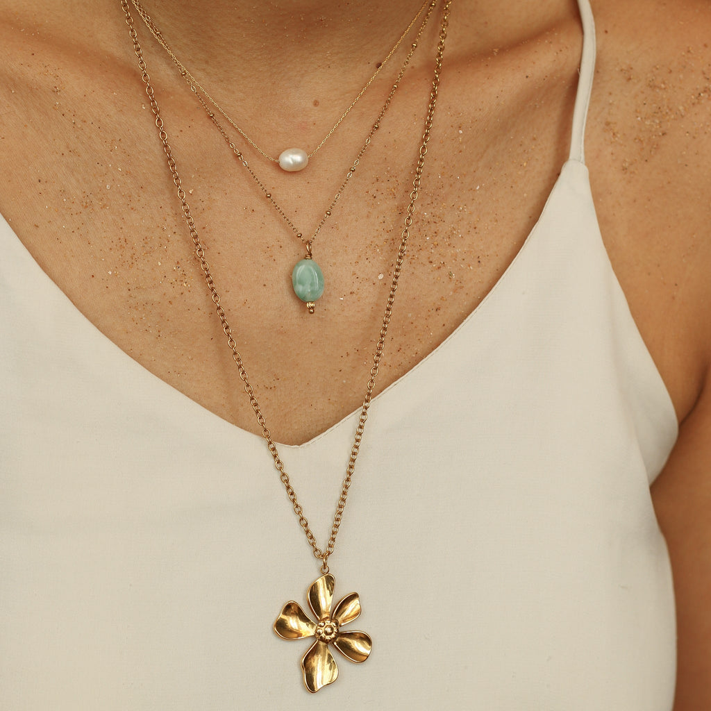 collier doré angélite vert pastel acier