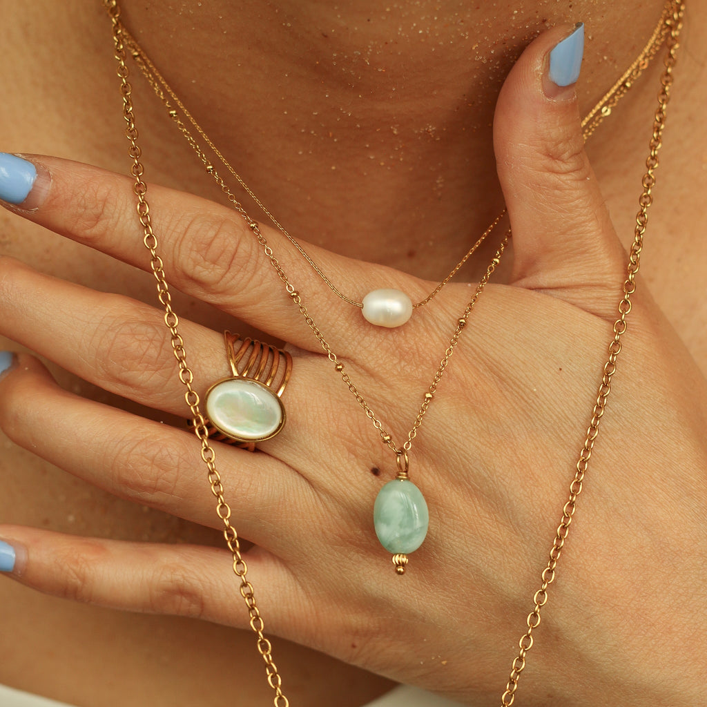 collier doré angélite vert fait main