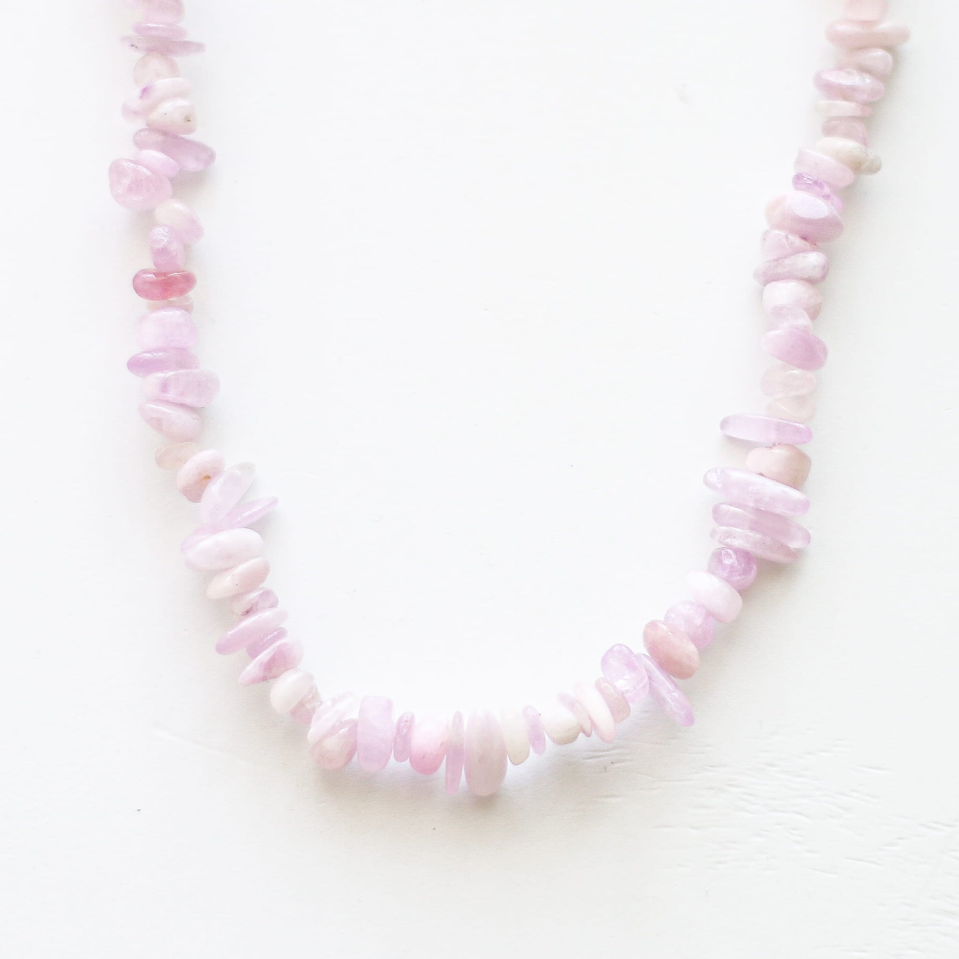 Collier en kunzite, pierre naturelle fine.