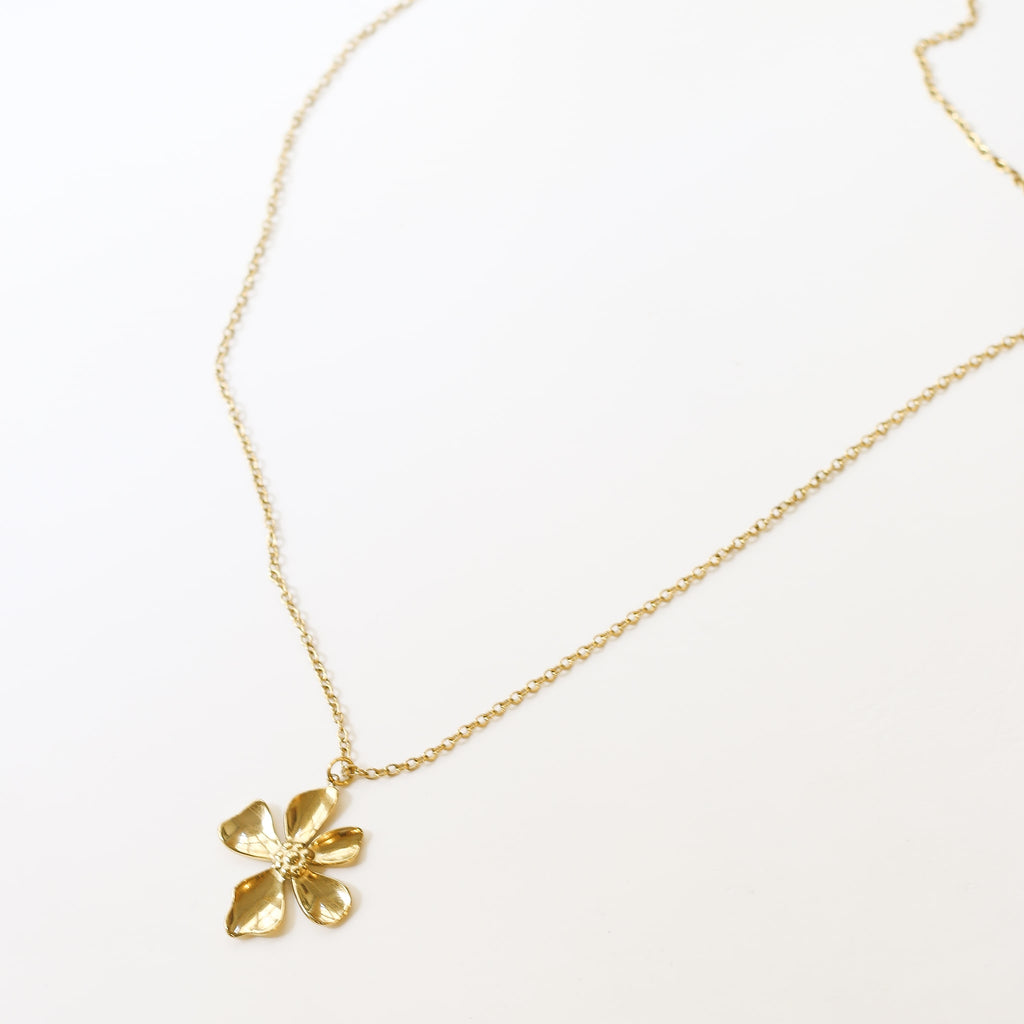 collier long fleur sautoir doré bijou