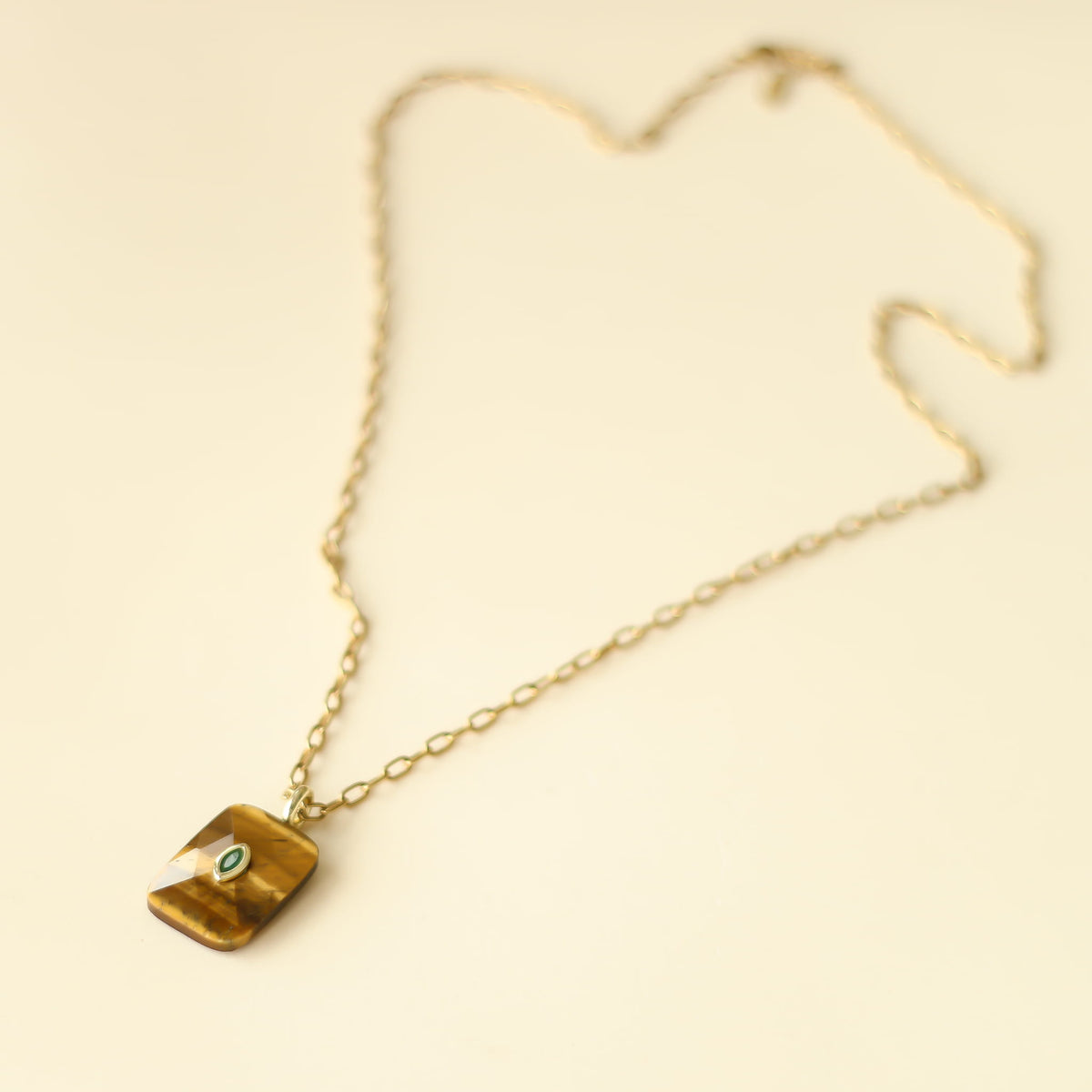 Collier Œil de tigre et Agate verte Sautoir