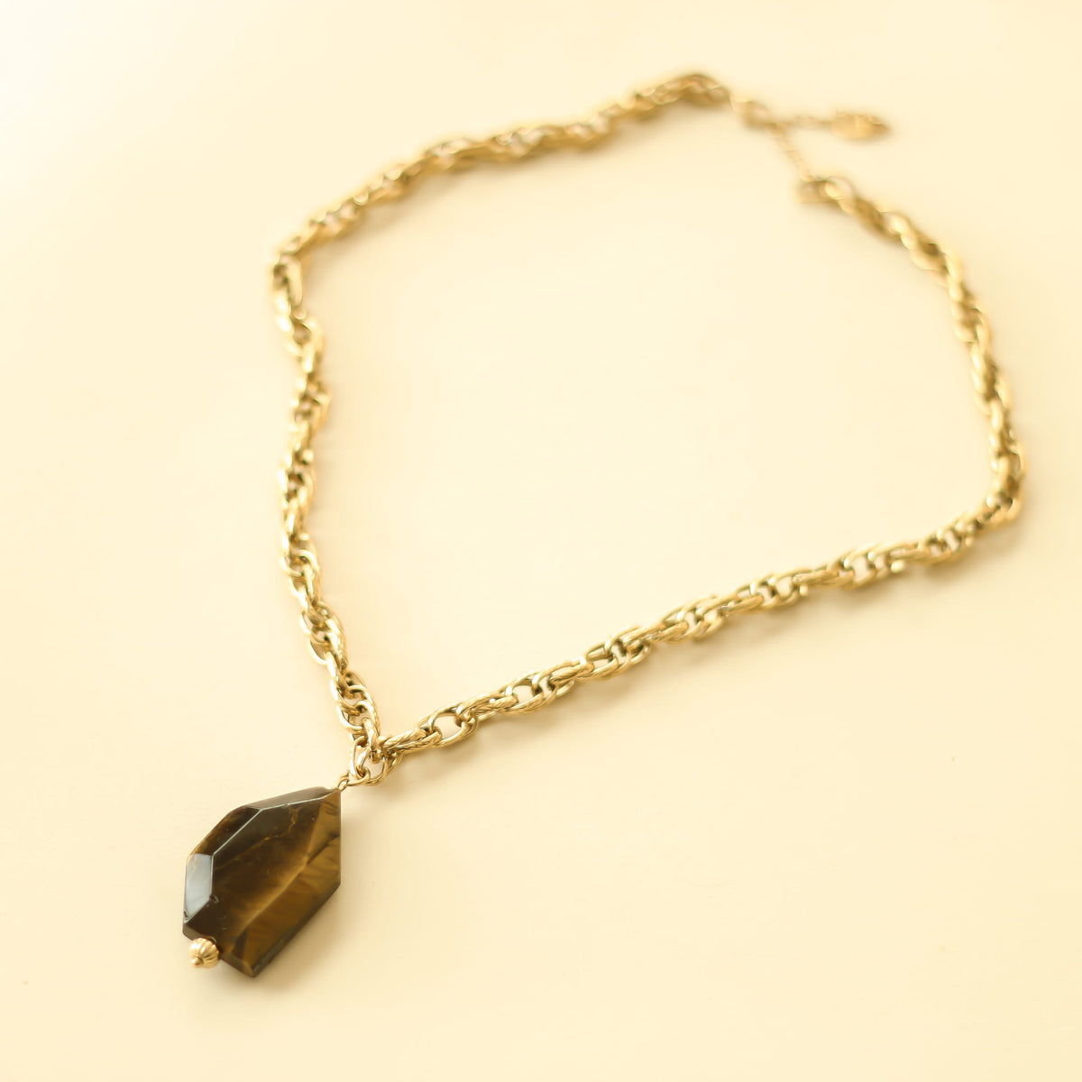 Collier Œil de tigre chaîne longue