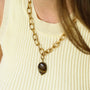 Collier Œil de Tigre chaîne épaisse, vue rapprochée, création Mahny bijoux pierres semi-précieuses.