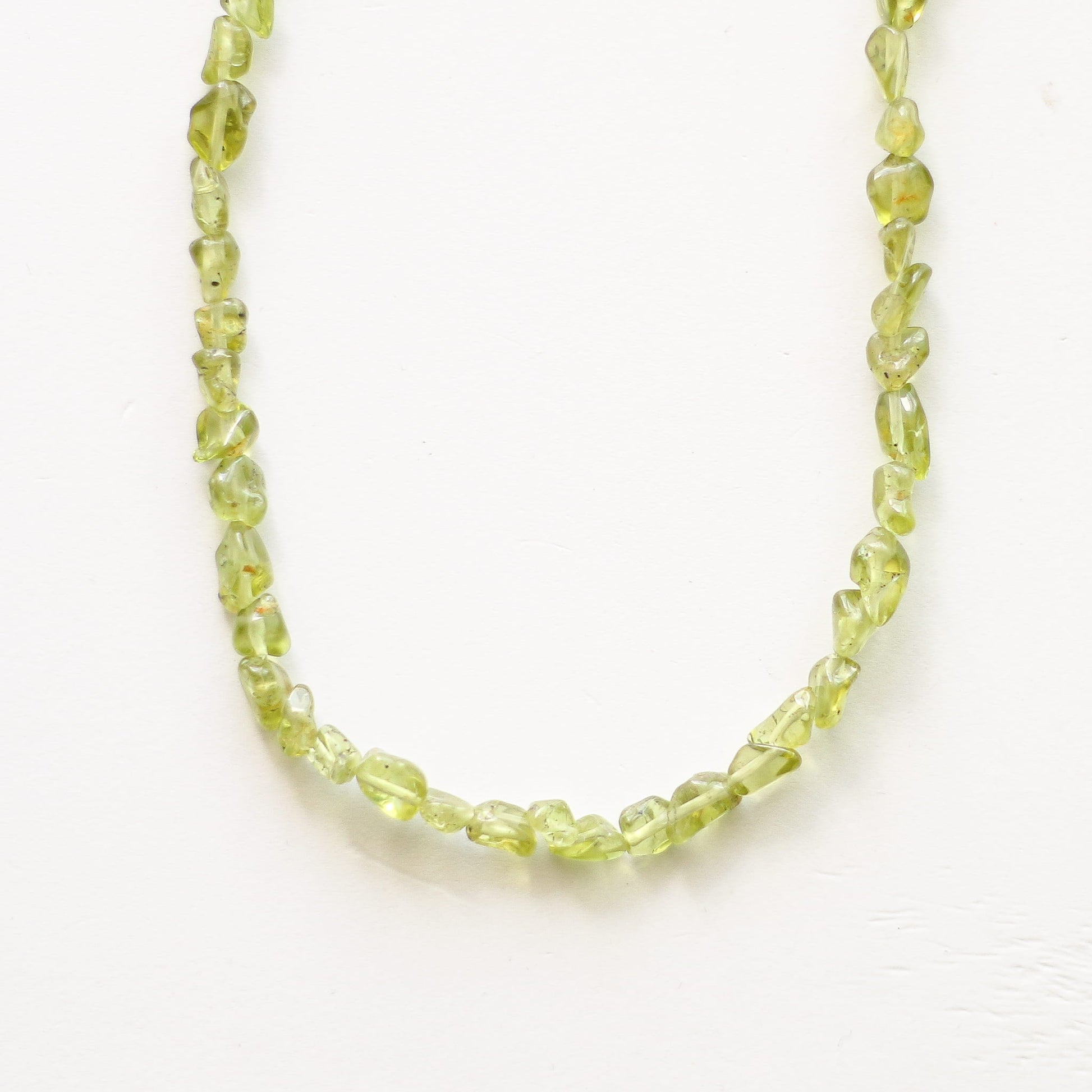 Collier en péridot vert, hypoallergénique.