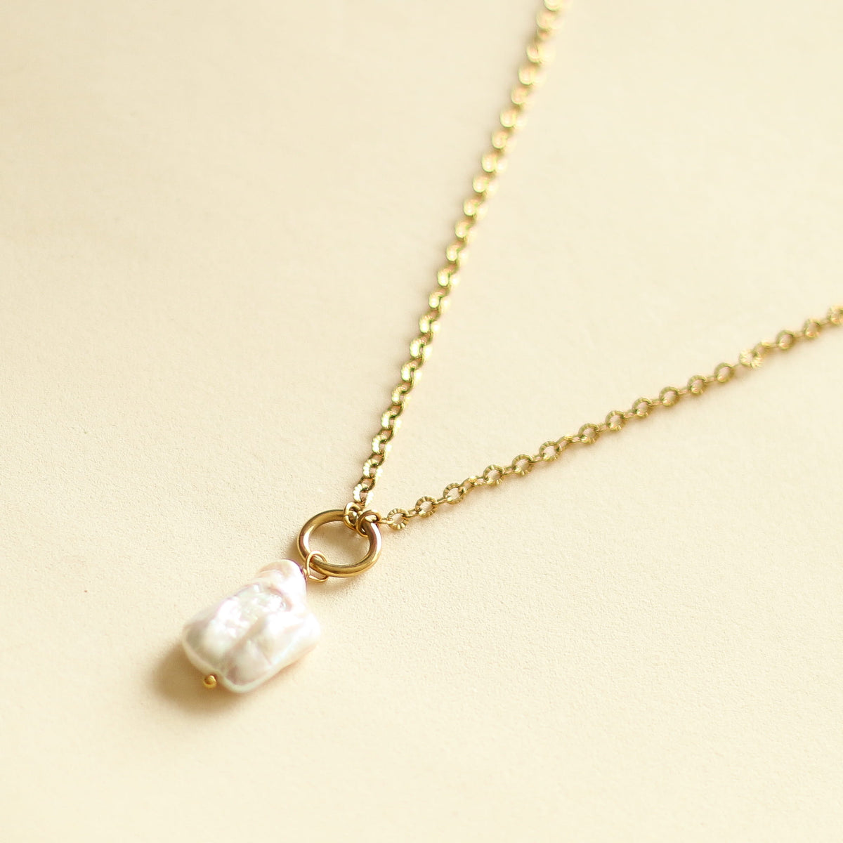 Collier Perle baroque anneau