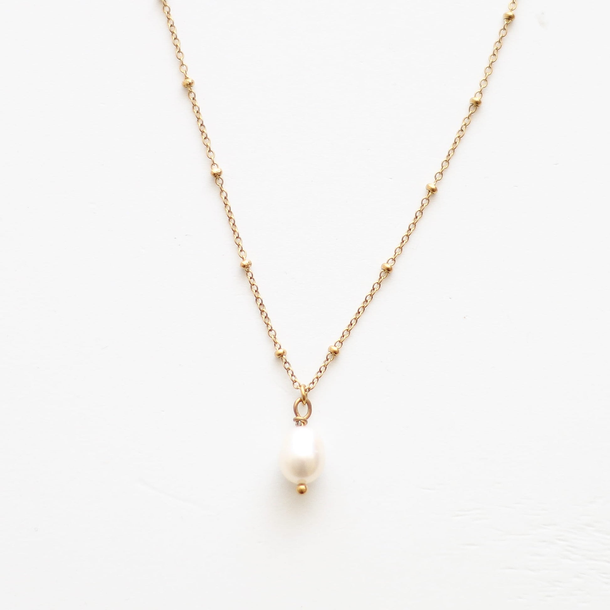 Collier en perle d'eau douce, bijou femme.