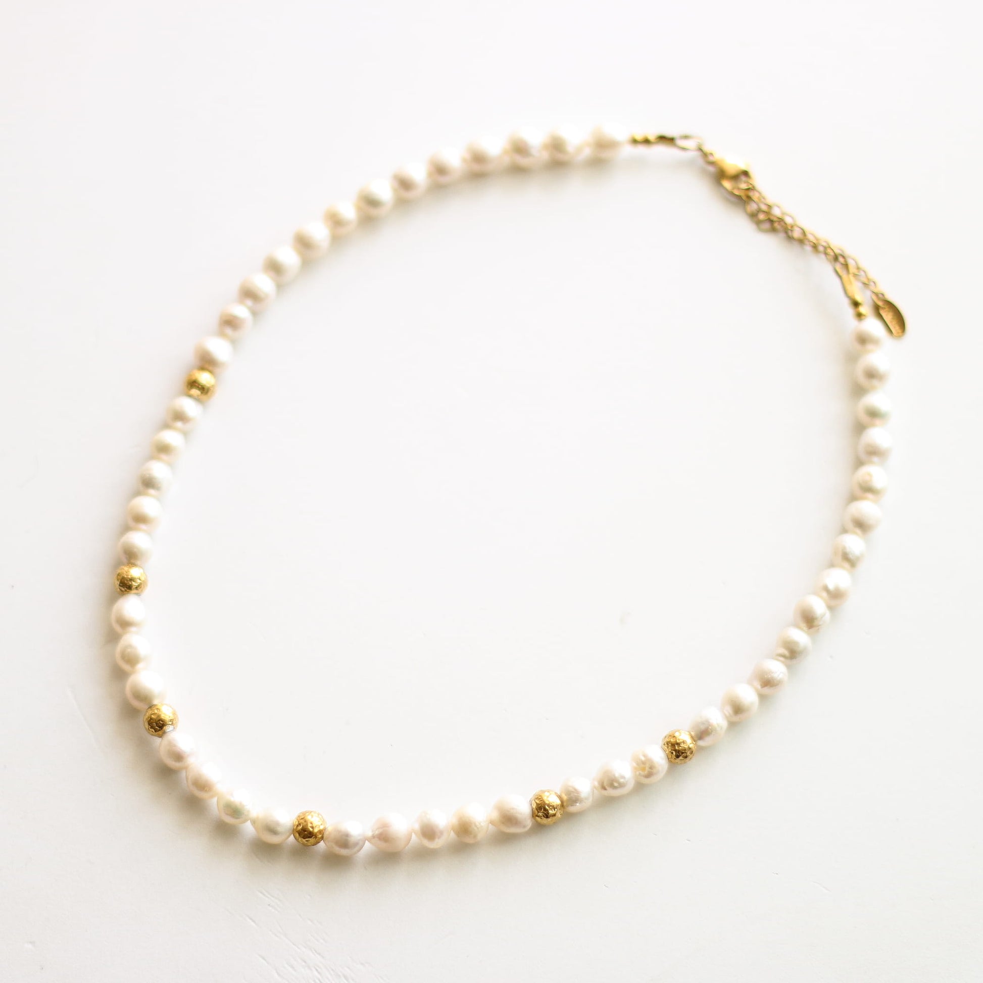 Collier en perle d'eau douce, bijou femme.