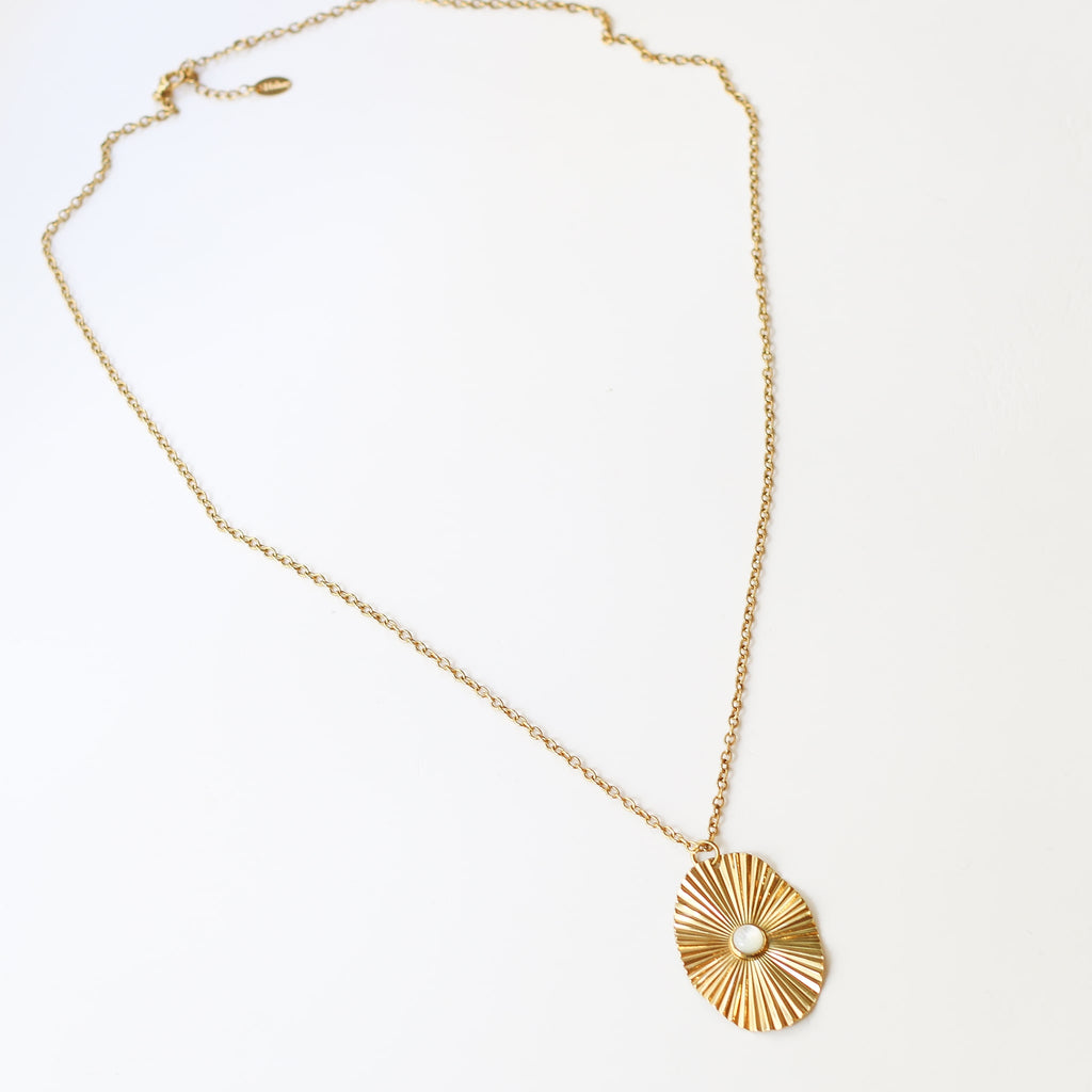 collier sautoir nacre blanche doré cadeau