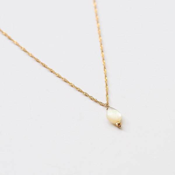 collier scintillant dore perle Tahiti pierre