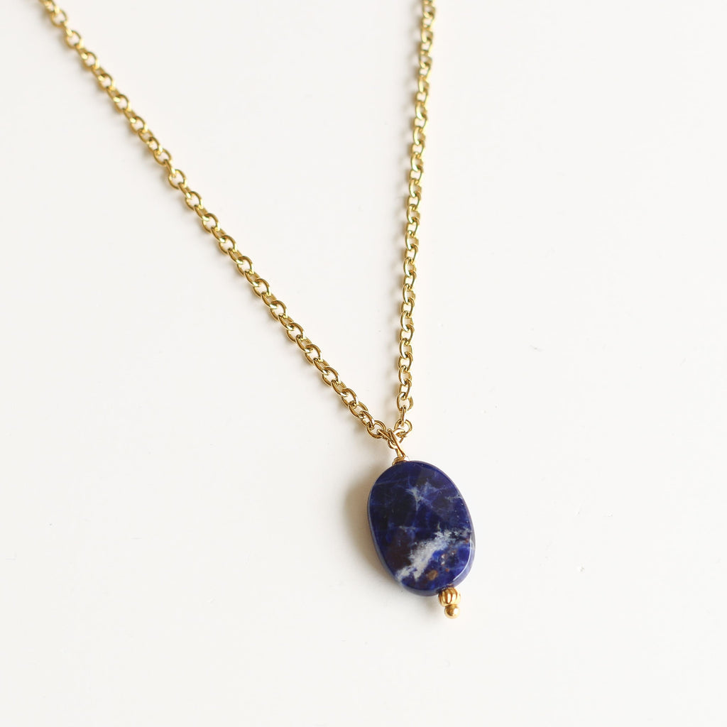 bijou sodalite lithothérapie bleu pierre naturelle