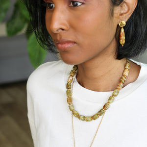 collier en perles épaisses d'Unakite, pierre fine de l'équilibre émotionnel et du coeur