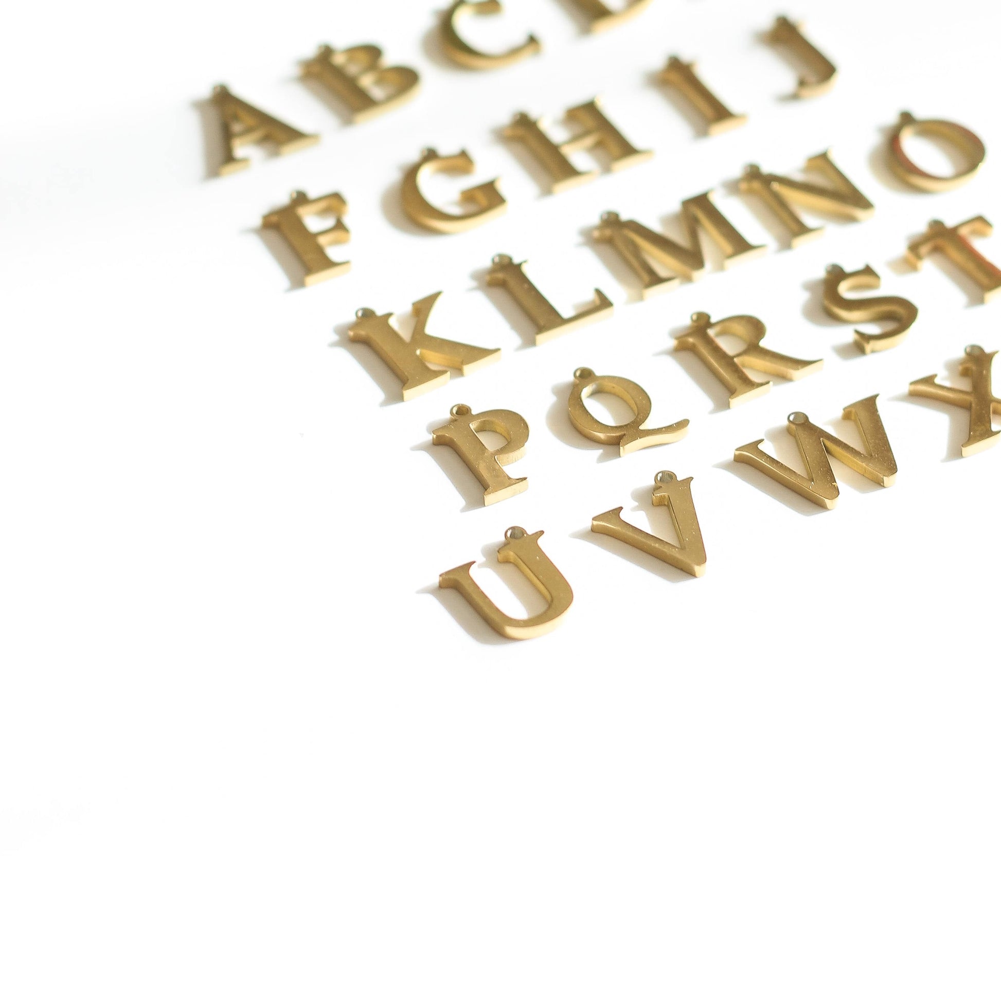 Pendentif Charm's Lettre grande - Mahny Jewelry
