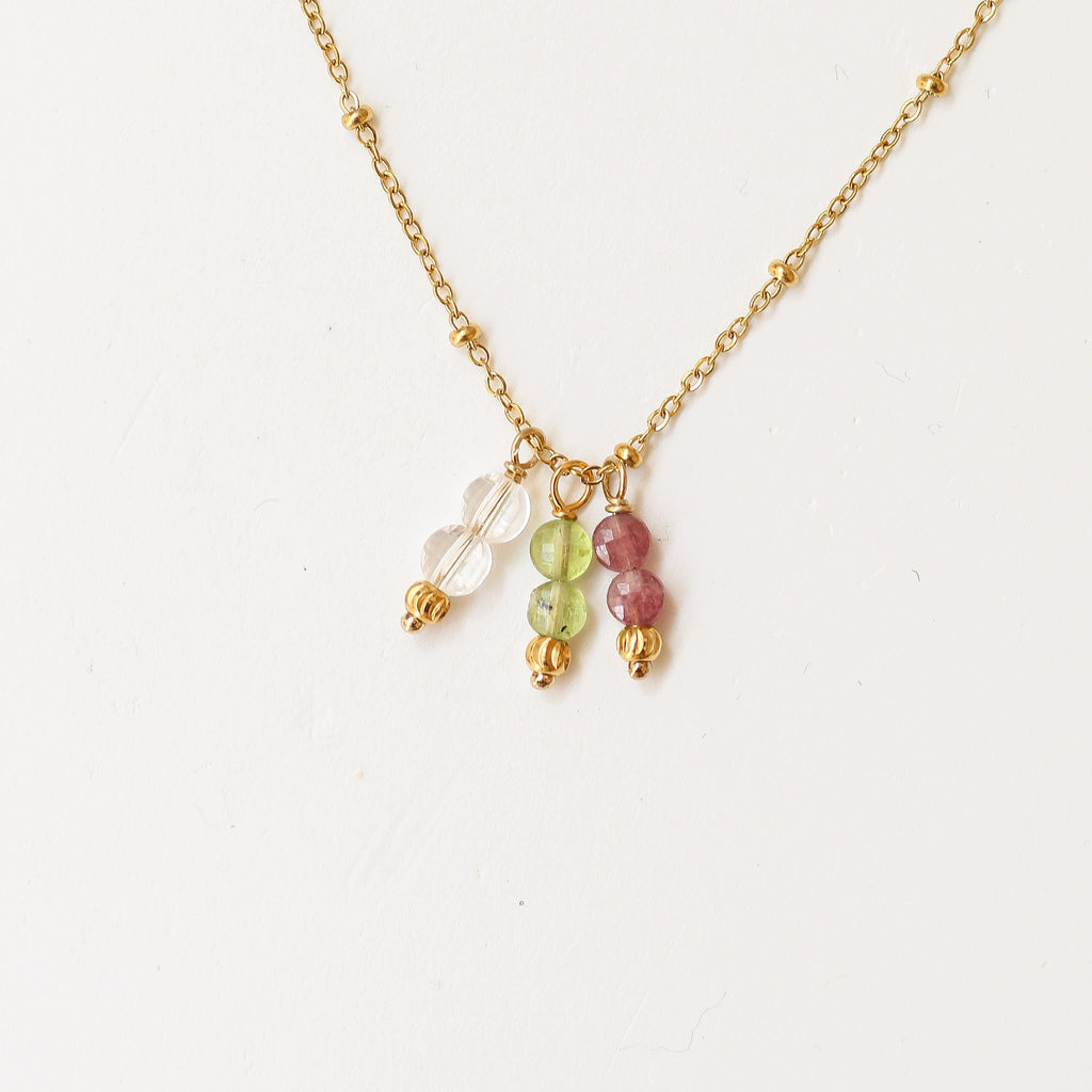 collier personnalisable cristal de roche péridot quartz fraise